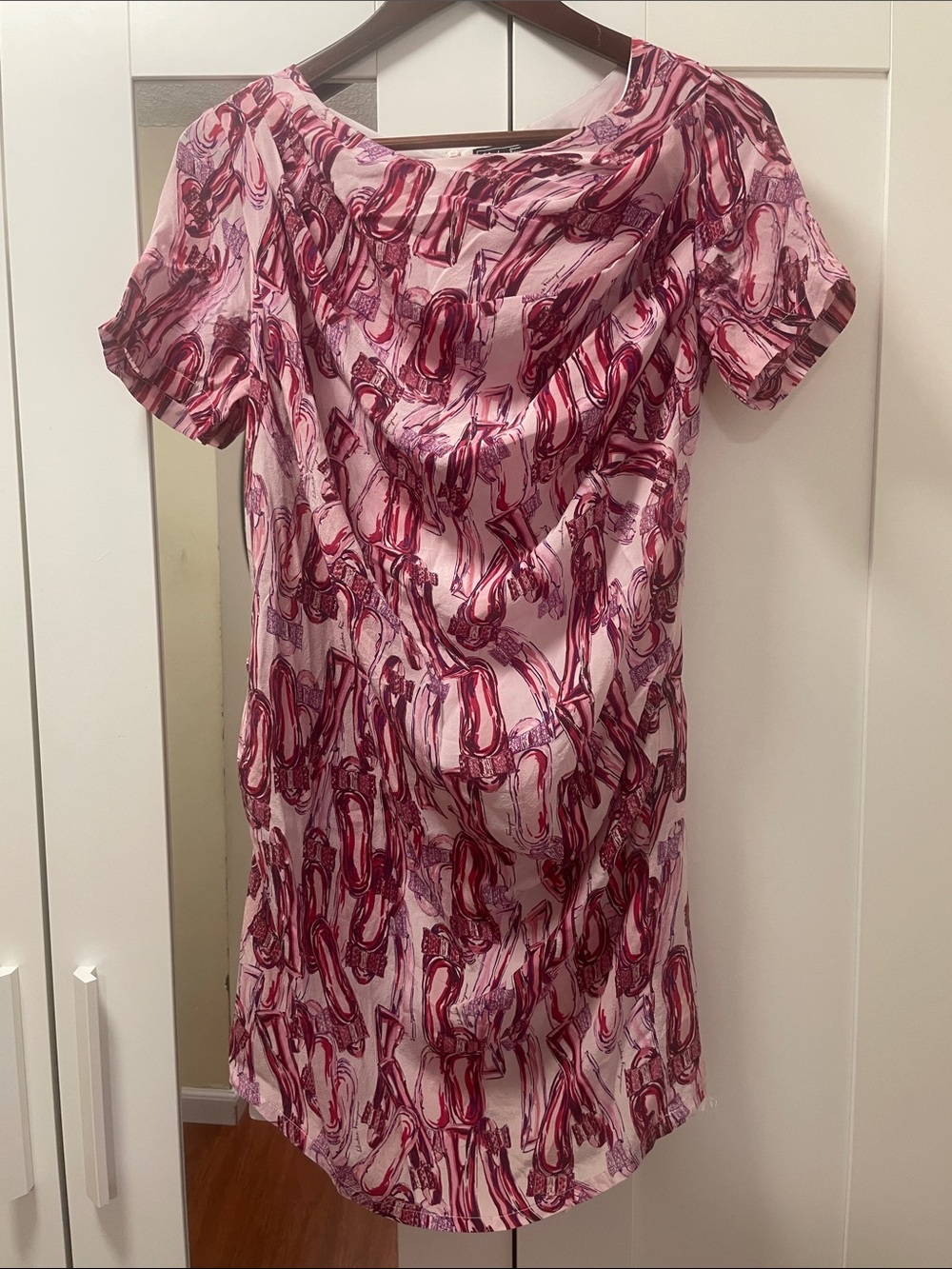 Salvatore Ferragamo Pink and Magenta Patterned Short Silk Dress - Shoe Print